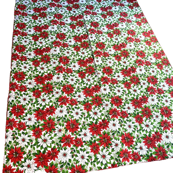 Christmas Tablecloth 1980’s Lightweight Cotton Blend Poinsettias Red Green White - Picture 6 of 10